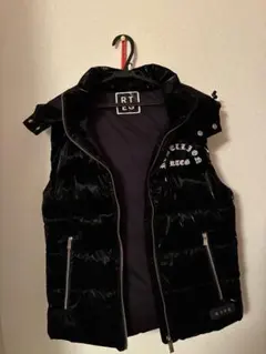 RT 黒 ベルベット ベスト フード付き
