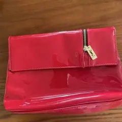 YSL BEAUTE ポーチ レッド エナメル調のサムネイル