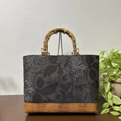 Item thumbnail for item 3145d45a-b070-4c23-b474-372aa555fc56