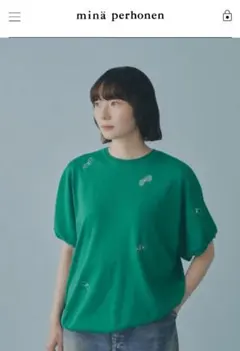 mina perhonen チョウチョ 刺繍 半袖 Tシャツのサムネイル