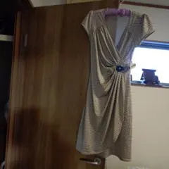 ドレープデザイン ワンピース ベージュ