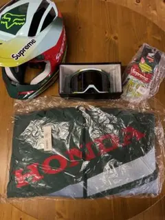 【新品】honda×supreme コラボ　ヘルメット/ジャケット/手袋のサムネイル