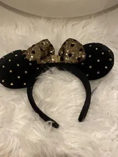 ディズニー ミニーカチューシャ　ゴールド