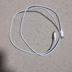 ホワイト USBケーブル 約1.5メートル