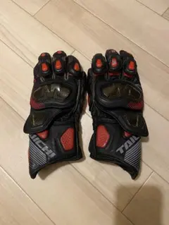 TAICHI バイクグローブ ブラック/レッド