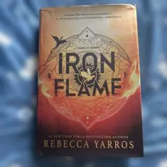 Iron Flame Rebecca Yarros 洋書
