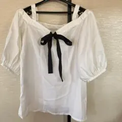 オフショルダーリボン付きホワイトシャツ L