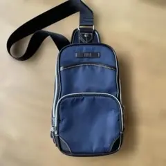 タケオキクチ　ボディーバッグ　ネイビー