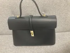 vis ショルダーバッグ ひねり金具ワンハンドルバッグ