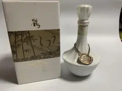 値下げ　未開栓　ウイスキー古酒　ニッカ鶴　陶器ボトル　700ml2本のサムネイル