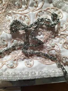 ビーズ刺繍 ピンク サテン クラッチバッグ