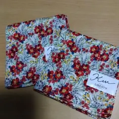 日本製【LIBERTYFABRIC】花柄の大判ハンカチ2枚/50×50くらい