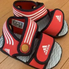 アディダス　キッズベビーサンダル13センチ