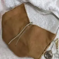 アルテミス　DIANA トートバッグ