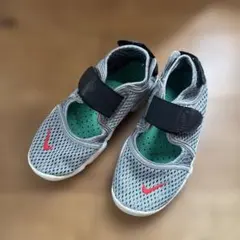 エアリフト　NIKE キッズサンダル グレー メッシュ　19cmのサムネイル