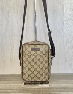 GUCCI ショルダーバッグ　GGスプリーム　PVC レザー　ロゴ　ベージュ