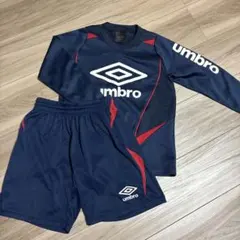 umbro サッカーウェア 長袖シャツとショートパンツセット　130