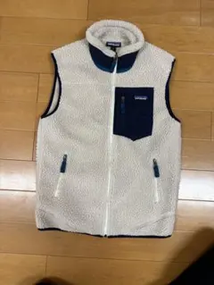 patagonia フリースベスト Sサイズ ベージュ/ネイビー