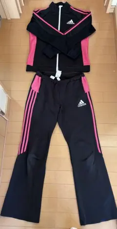 アディダス　ジャージセット