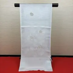 期間限定 新品 帯揚げ 4099 正絹 衿秀 絽 菊 唐草 地紋刺繍 - メルカリ