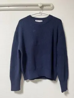 リブ編み 紺色長袖セーター