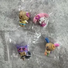 〈みんなでバカンスフィギュア〉 キティー/マイメロ/クロミ/うさはな
