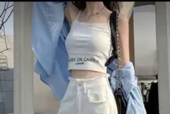CARRY ON CARRIE ロゴ入りキャミソール