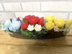 秋薔薇のシーズン　舟型のアレンジメント ソープカービング