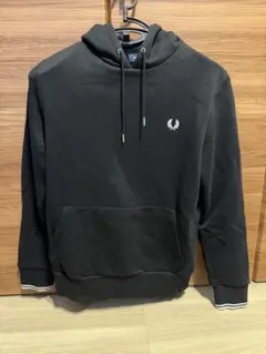 FRED PERRY フレッドペリー パーカー ブラック Mのサムネイル