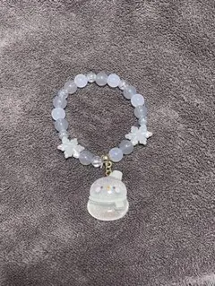 雪だるまチャーム付き白ビーズキーホルダー