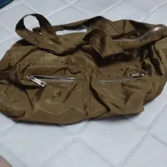 COLONYナイロン製ブラウンバッグ