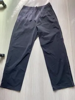 UNIQLO ウルトラストレッチアクティブトラックパンツ Mサイズ