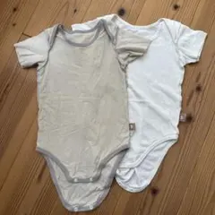 ベージュ ホワイト半袖ロンパース ボタン付き2枚セット