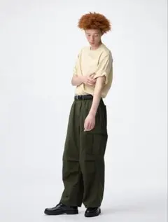 GU スーパーワイドカーゴパンツ オリーブ Sサイズ