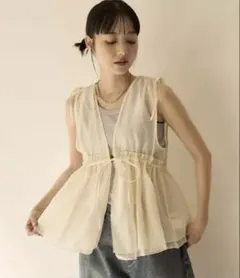 【フリークスストア】アイボリー シフォン風 ベスト