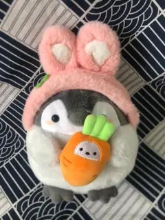 うさぎ耳ペンギンぬいぐるみ
