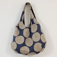 あんぱん柄のバルーンバッグ