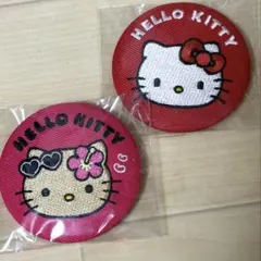 キティちゃん 刺繍缶バッジ 2つセット