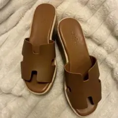 24771✨エルメス オラン フラットサンダル レザー 43.5 キャメル 24771✨エルメス オラン フラットサンダル レザー 43.5 キャメル
