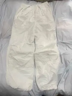 GU ホワイト ナイロン ワークパンツ　パラシュートパンツ