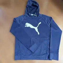 プーマ　ビックロゴパーカー　Mサイズネイビー