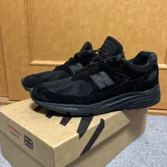 New Balance 991V2 トリプルブラック