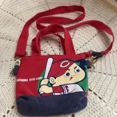 広島東洋カープ ショルダーバッグ 赤のサムネイル