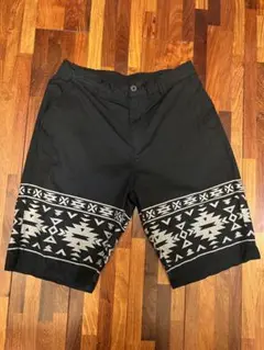 【特価】 RODEO CROWNS 幾何学模様 黒 ショートパンツ XL
