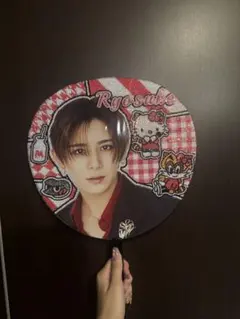 山田涼介 Are You Red.Y? ジャンボうちわ　ストーンデコ 山田涼介 Are You Red.Y? ジャンボうちわ ストーンデコ - メルカリ