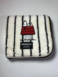 PEANUTS スヌーピーポーチ