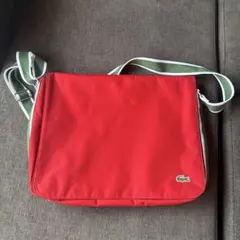⭐︎LACOSTE中古品大放出⭐︎赤いメッセンジャーバッグ