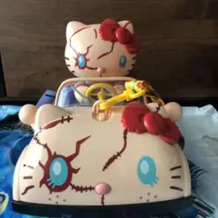 ユニバーサルスタジオ　ハローキティ チャッキー　ポップコーンケース キティちゃん 新品】ユニバーサルスタジオ ハローキティ✖️チャッキー