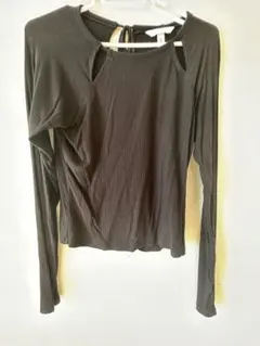 ブラックリブニット長袖トップス