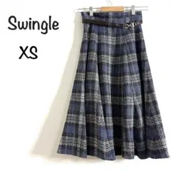 美品 スウィングル ビットベルト付 チェックフレアスカート ネイビー XSウール
